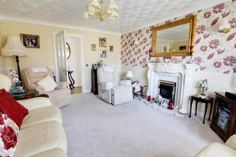 2 bedroom detached bungalow for sale, Masefield Drive, Sandilands LN12