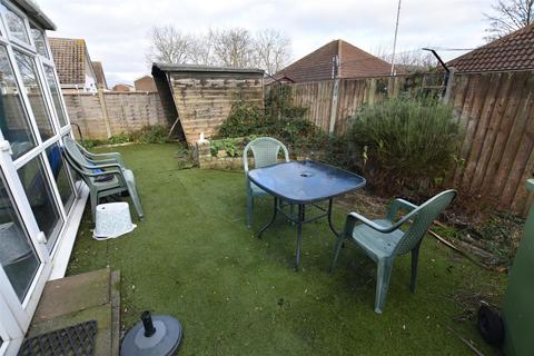 2 bedroom detached bungalow for sale, Village Drive, Canvey Island SS8