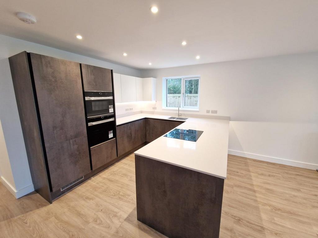 Crown Close, Crowntown TR13 4 bed detached house for sale £475,000