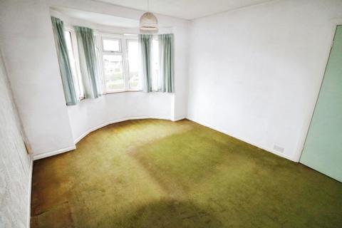 37 Cleveley Drive, Nuneaton, CV10 0JZ