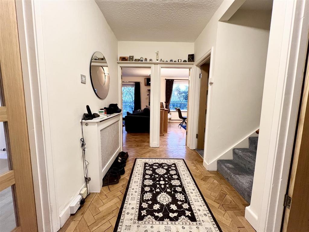 High Haden Road, Cradley Heath 3 bed detached house for sale £380,000