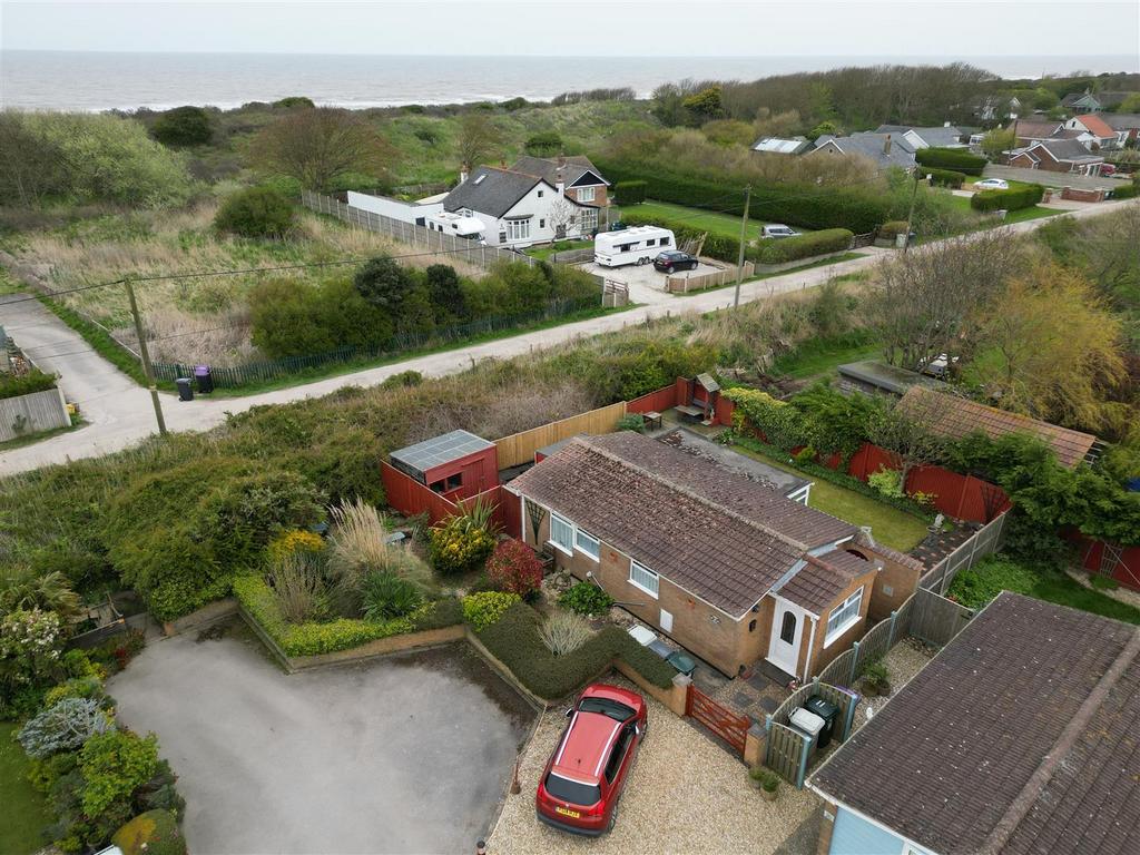 The Court, Anderby Creek PE24 2 bed detached bungalow for sale £195,000