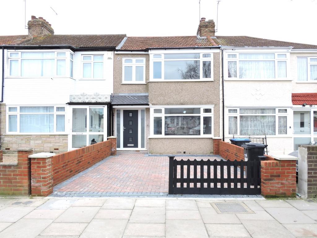 Albany Park Avenue, Enfield, Middlesex, EN3 3 bed terraced house for sale £535,000