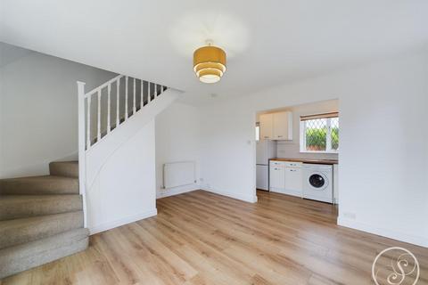 2 bedroom end of terrace house for sale, Leventhorpe Court, Oulton, Leeds