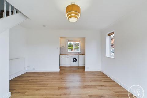 2 bedroom end of terrace house for sale, Leventhorpe Court, Oulton, Leeds