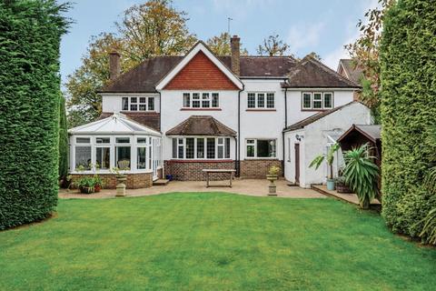29 The Drive, Banstead, SM7 1DQ