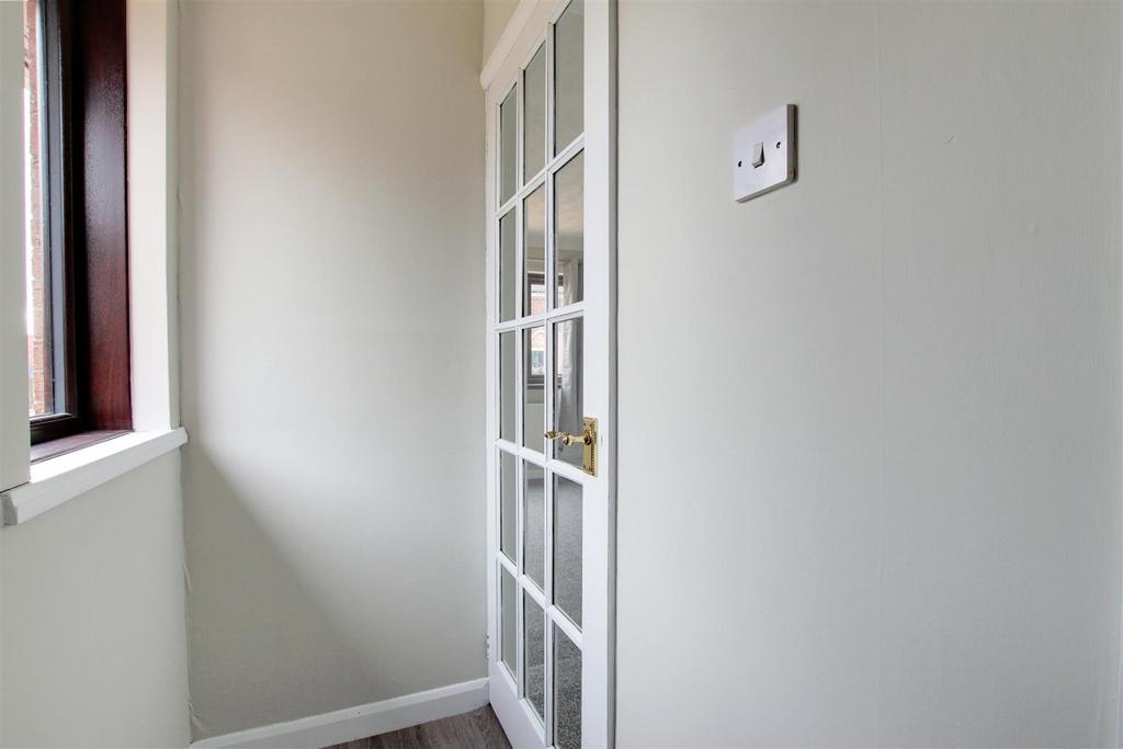 Sutton Road, Huttoft LN13 2 bed detached bungalow for sale £175,000