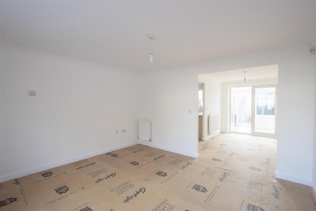 Living/Dining Room