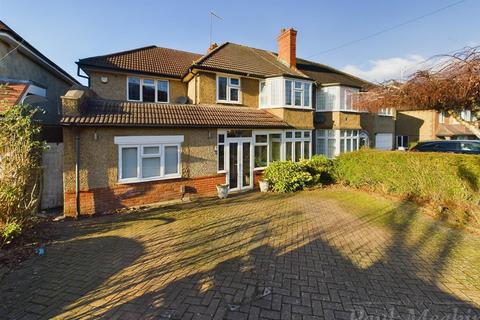 32 Crest Road, South Croydon, CR2 7JQ