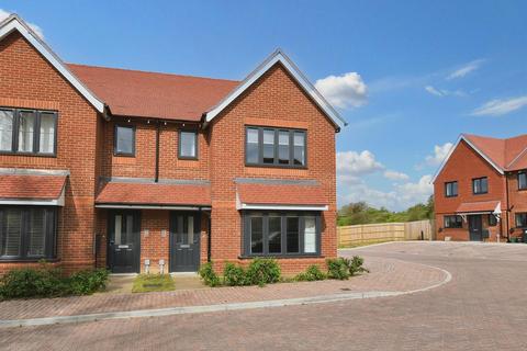 3 bedroom semi-detached house for sale, Thorndike Close, Rochester Road, Aylesford
