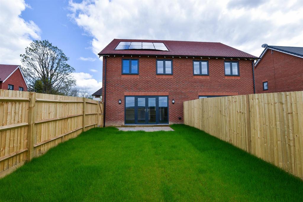 #Rear Garden..jpg