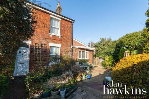 2 bedroom cottage for sale, Beamans Lane, Royal Wootton Bassett SN4