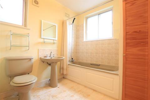 11 Hogarth Gardens, Hounslow, TW5 0QS