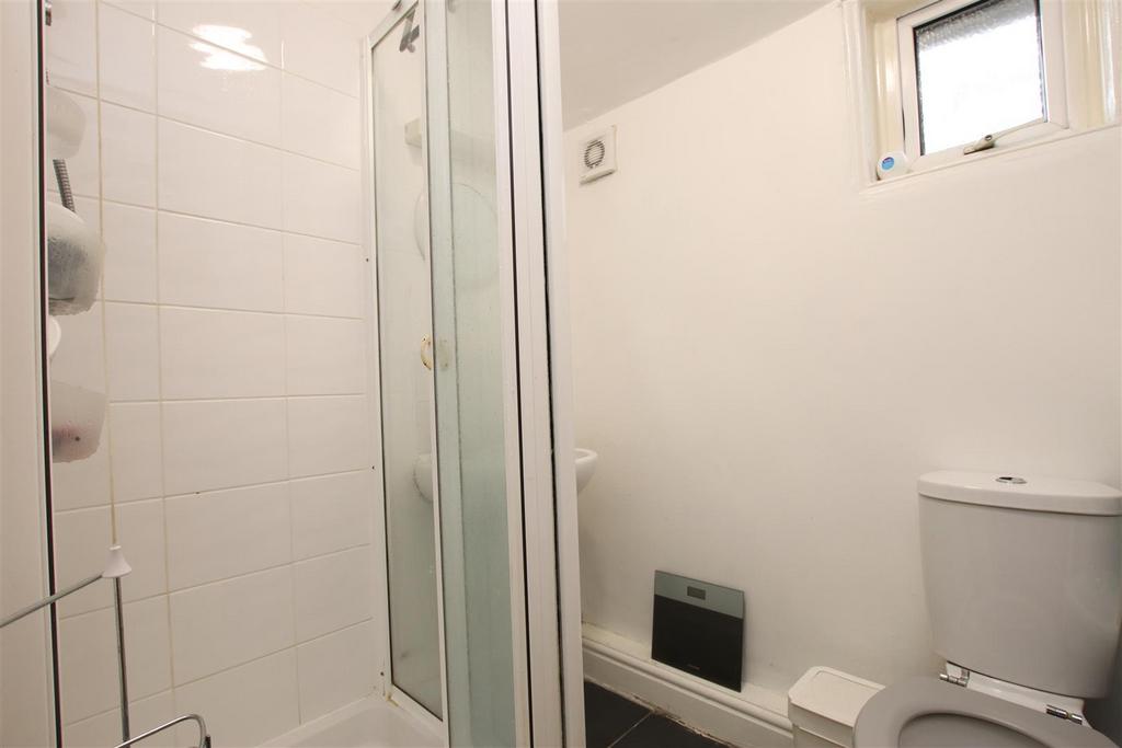 Shower room.JPG