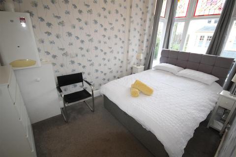 1 bedroom flat for sale - Lawson Road, Colwyn Bay