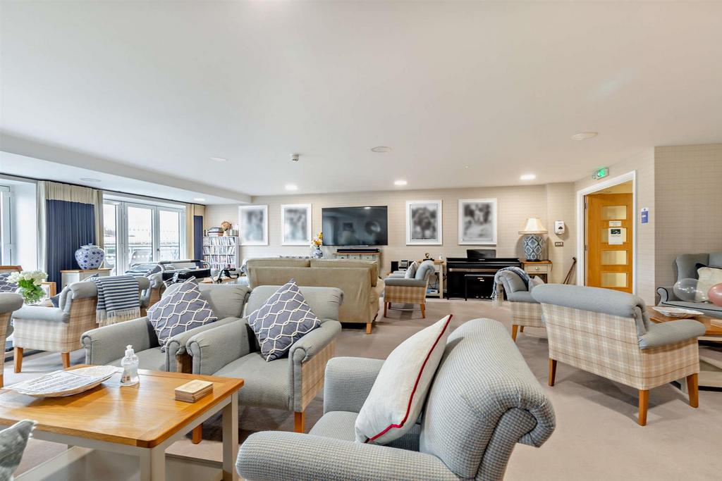 Homeowners Lounge