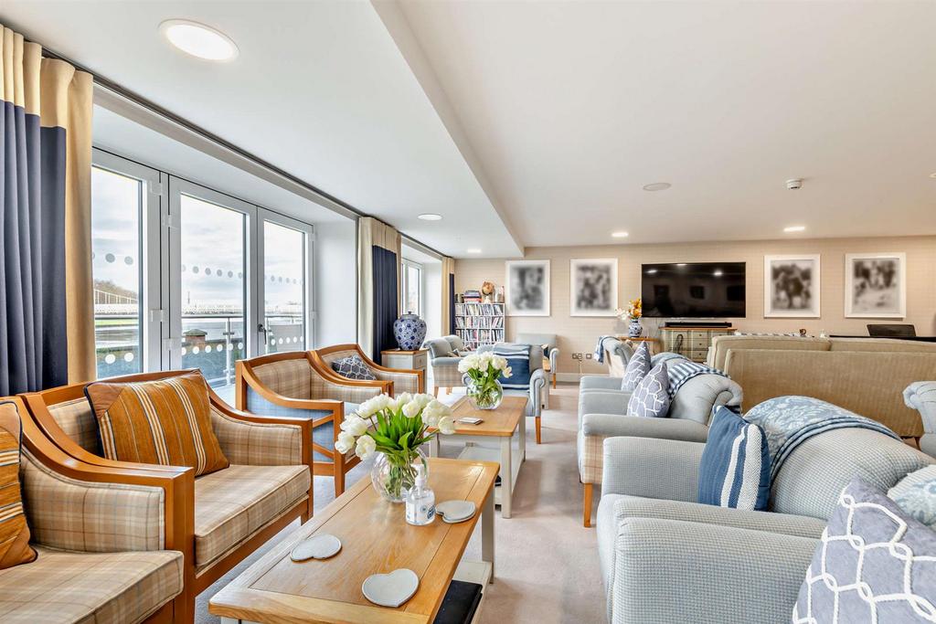 Homeowners Lounge