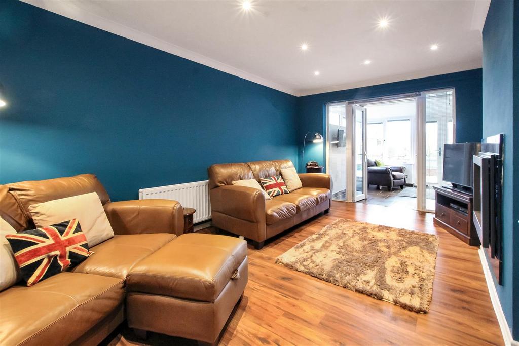 Parkland Drive, Darlington 2 bed semidetached bungalow for sale £220,000