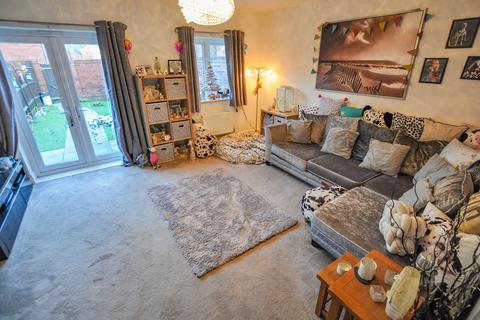 3 bedroom semi-detached house for sale - Fletcher Way, Wimborne, BH21