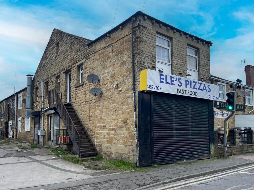 Dewsbury Gate Road, Staincliffe, Dewsbury 2 bed apartment for sale £
