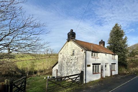 3 bedroom property with land for sale - Capel Isaac, Llandeilo
