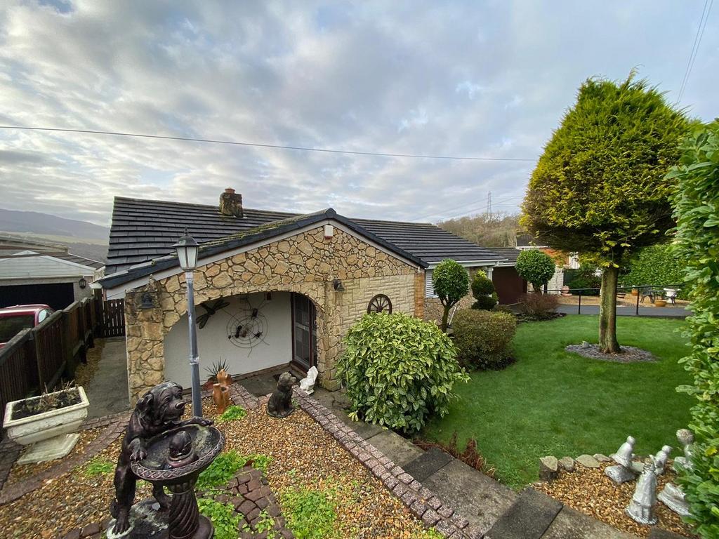 Vale View, Pont Nedd Fechan, Neath, SA11 3 bed detached bungalow for sale £290,000