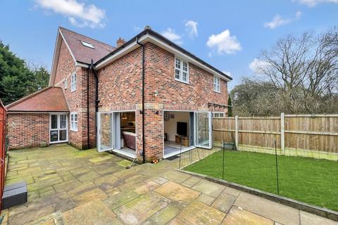 4 bedroom semi-detached house for sale, Hedingham Road, Gosfield, Halstead, CO9