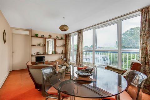 1 bedroom apartment for sale, London SW14