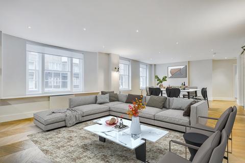 3 bedroom apartment for sale, London W8