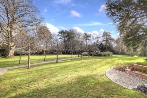 2 Bearmains, South Hanningfield, Chelmsford, CM3 8GY