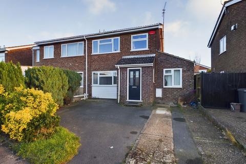 7 Stubble Close, Northampton, NN2 8DS
