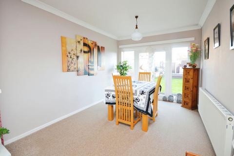 28 Hardie Road, Stanford-le-hope, SS17 0PB