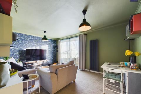 2 bedroom apartment for sale, Harrowside, Harrowside Heights, FY4