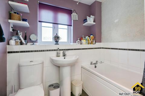 123 Ashmead Road, Bedford, MK41 7FD