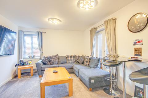 2 bedroom flat for sale, Beamont Walk, Brockworth, Gloucester, GL3