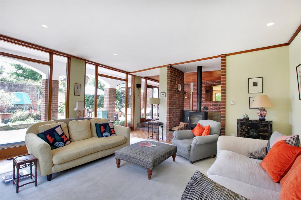 Sittin Room