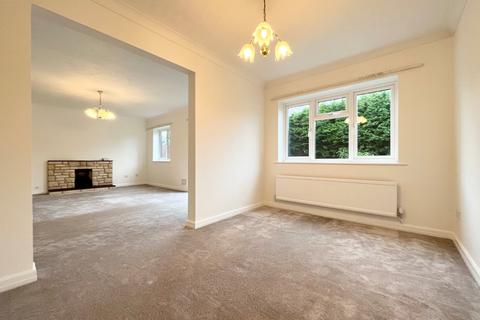 4 bedroom detached house to rent - Friary Avenue, Shirley, Solihull, B90