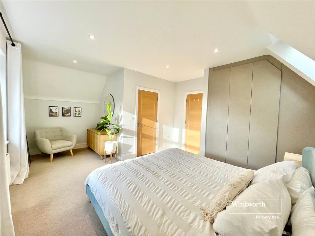 Sika Rise, Bransgore, Christchurch, Hampshire, BH23 3 bed detached house for sale £625,000