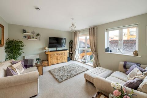 4 bedroom townhouse for sale, Canalside, Redhill, RH1