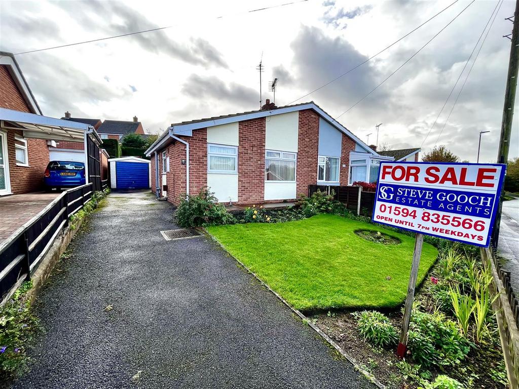 Hampshire Gardens, Coleford GL16 2 bed semidetached bungalow for sale