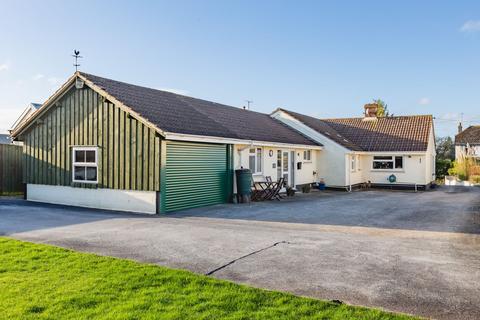 Rosedale Station Road, Bow, Crediton, EX17 6HU