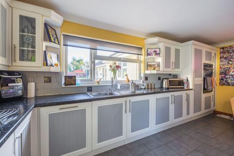 Rosedale Station Road, Bow, Crediton, EX17 6HU