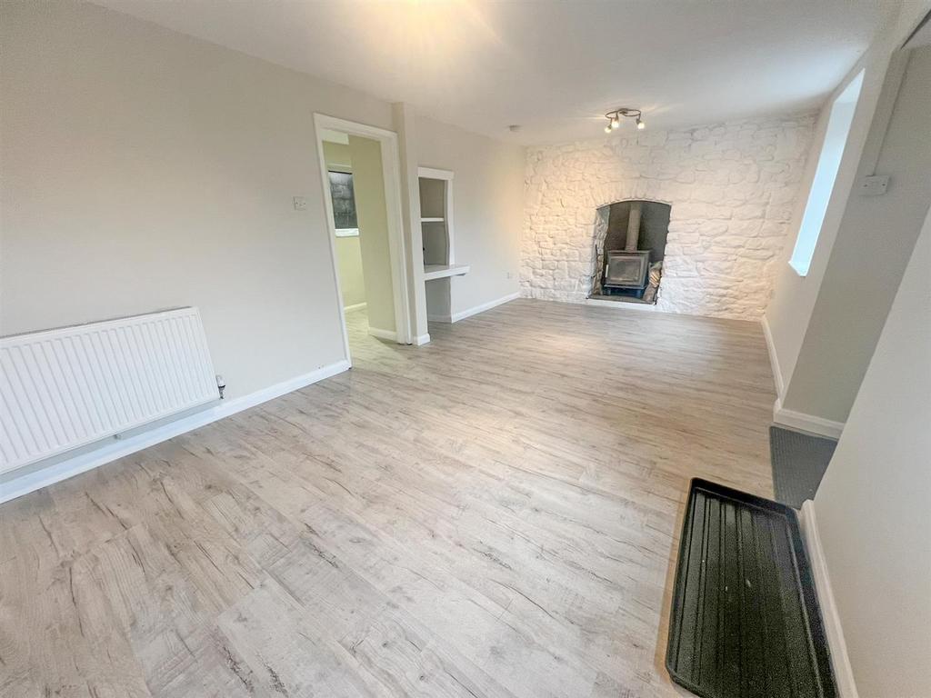 Redding Lane, Cinderford GL14 3 bed cottage for sale £300,000