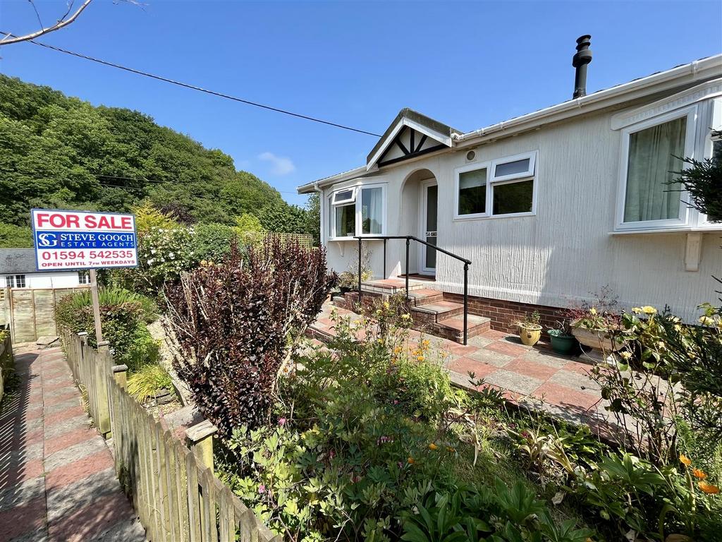 Railway Road, Cinderford GL14 2 bed park home for sale £110,000