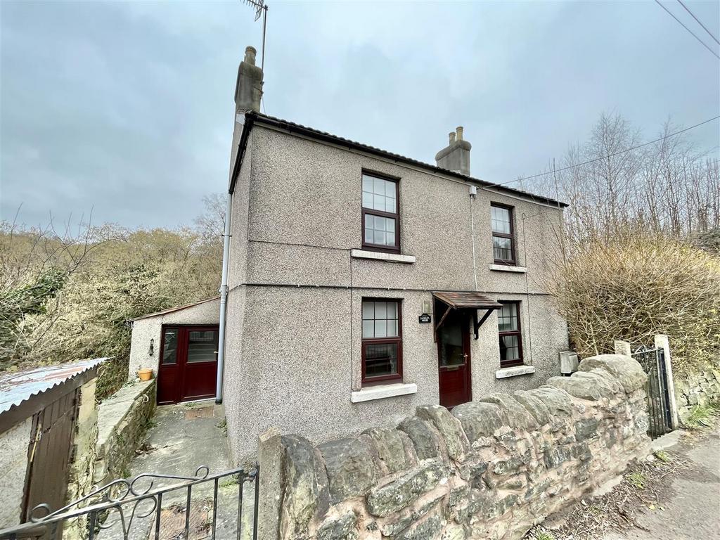 Drybrook Road, Drybrook GL17 3 bed detached house for sale £250,000