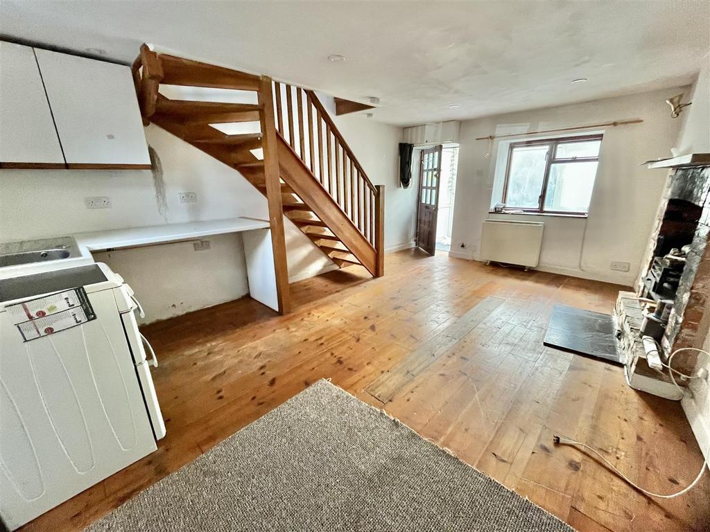 Star Pitch, Mitcheldean GL17 1 bed terraced house for sale £140,000