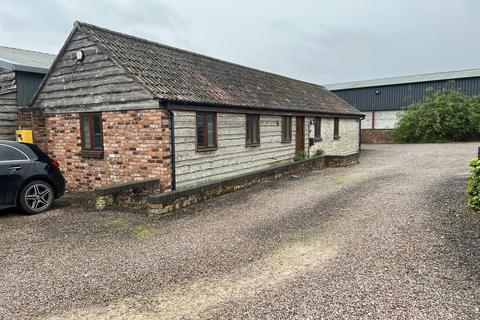 Property to rent, The Hawthorns, Staunton GL19