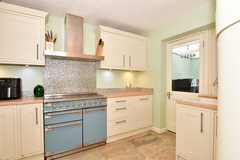 5 bedroom end of terrace house for sale - Barnaby Terrace, Rochester, Kent