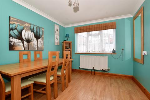 5 bedroom end of terrace house for sale, Barnaby Terrace, Rochester, Kent