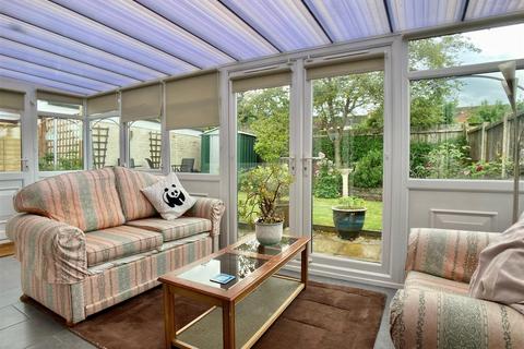 24 Abbotswood Close, Tuffley, Gloucester, GL4 0JD